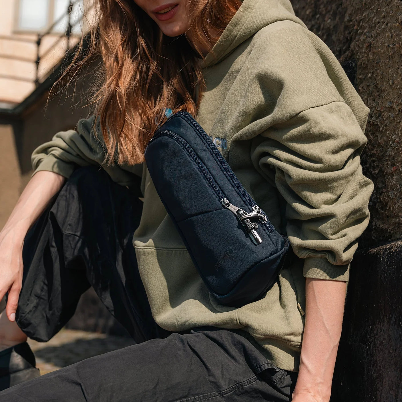 Pacsafe V Crossbody Väska Blå