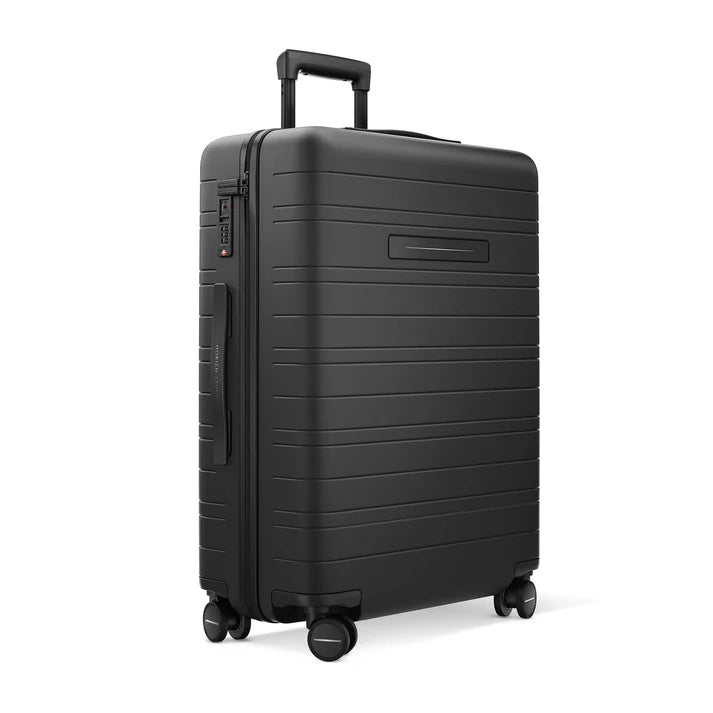 Horizn Studios H6 Essential All Black Mellanstor Resväska
